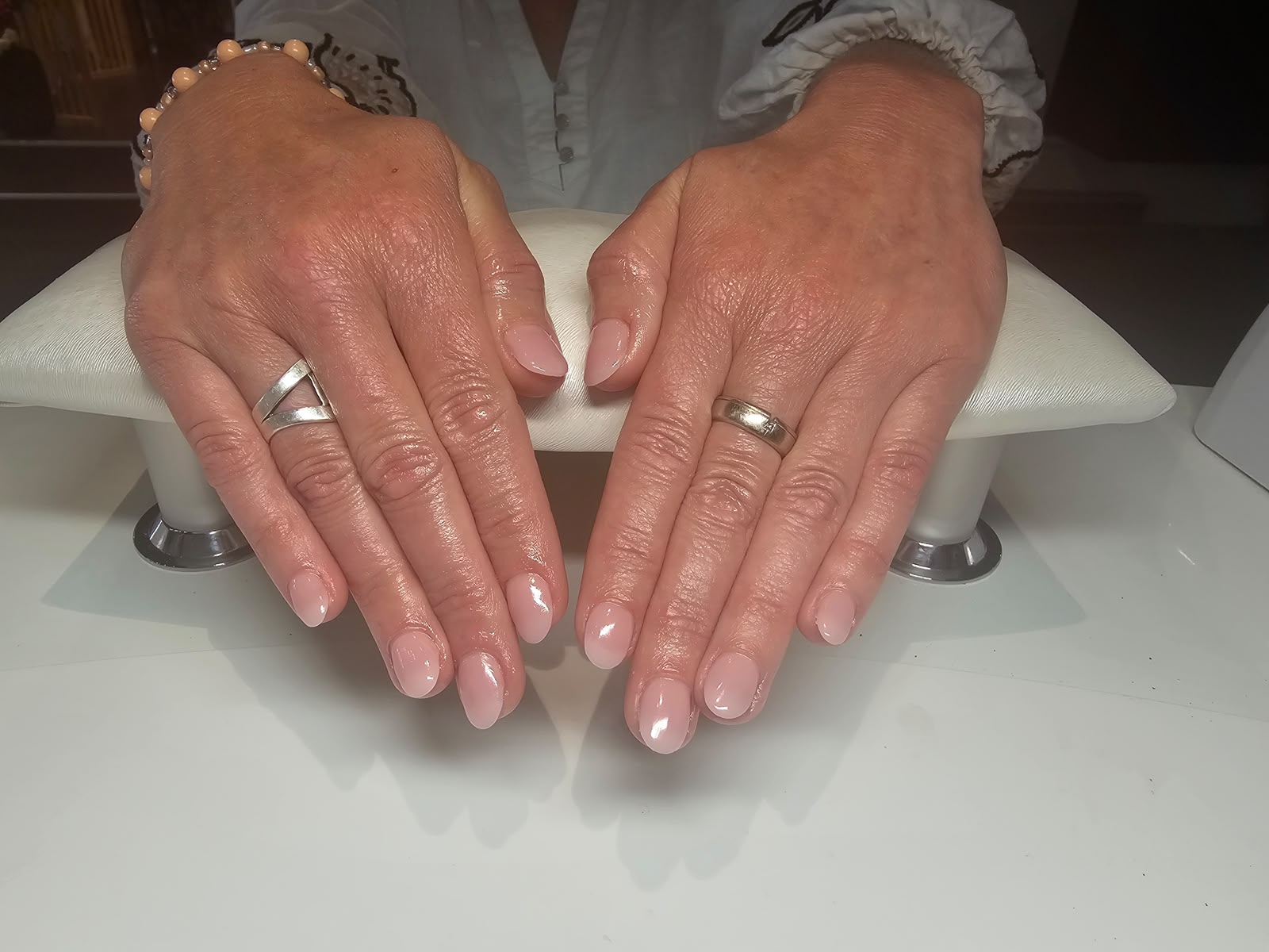 TR3S werk — 02 · Nails & Lashes